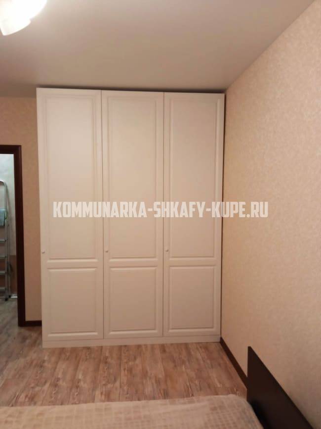 Распашные шкафы Коммунарка