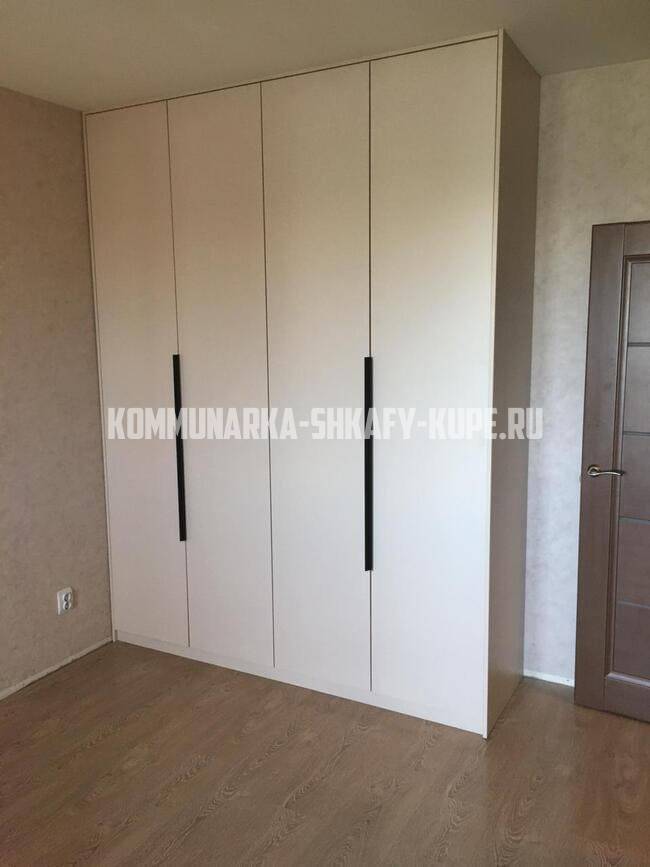 Распашные шкафы Коммунарка