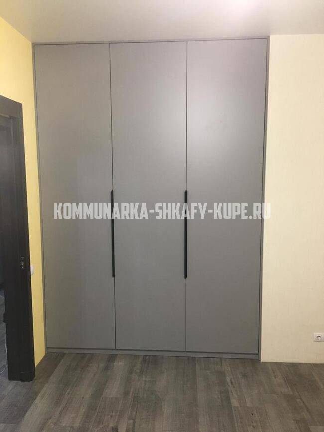 Распашные шкафы Коммунарка