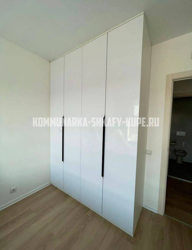 Распашные шкафы Коммунарка