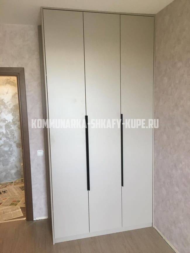 Шкафы в спальню Коммунарка